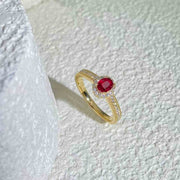 Ruby Ring D0.36ct d0.22ct 18K Yellow Gold, Mozambique Pigeon Blood